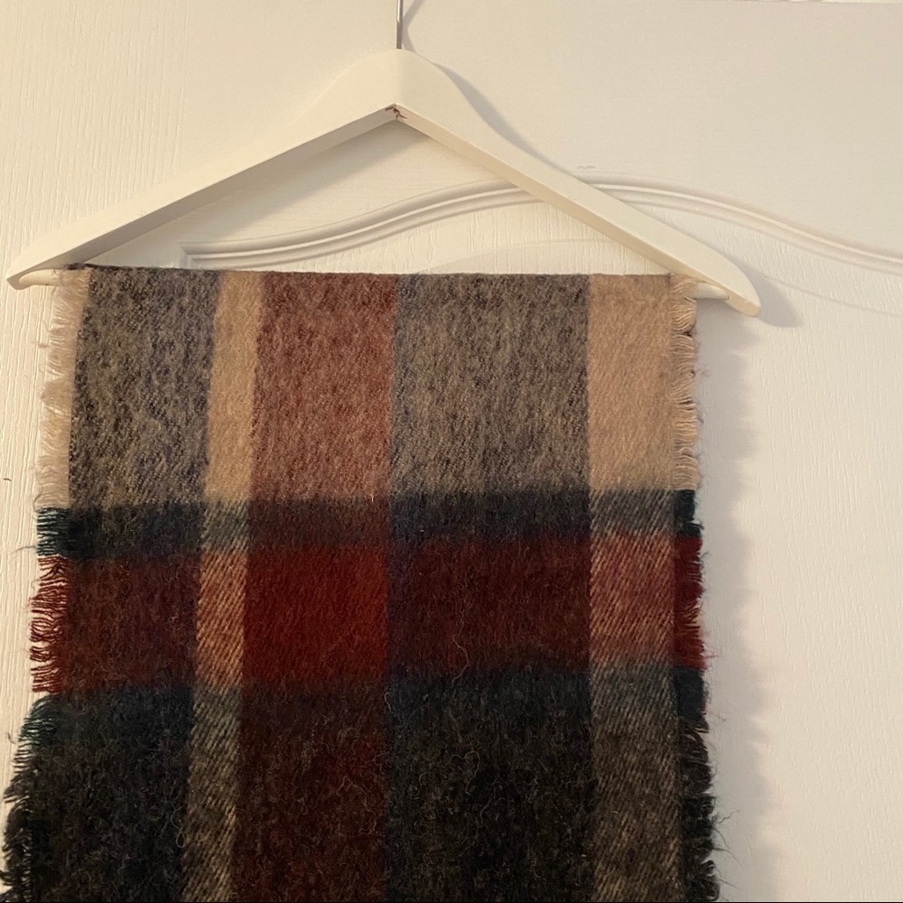 Wilfred Free Wool Scarf